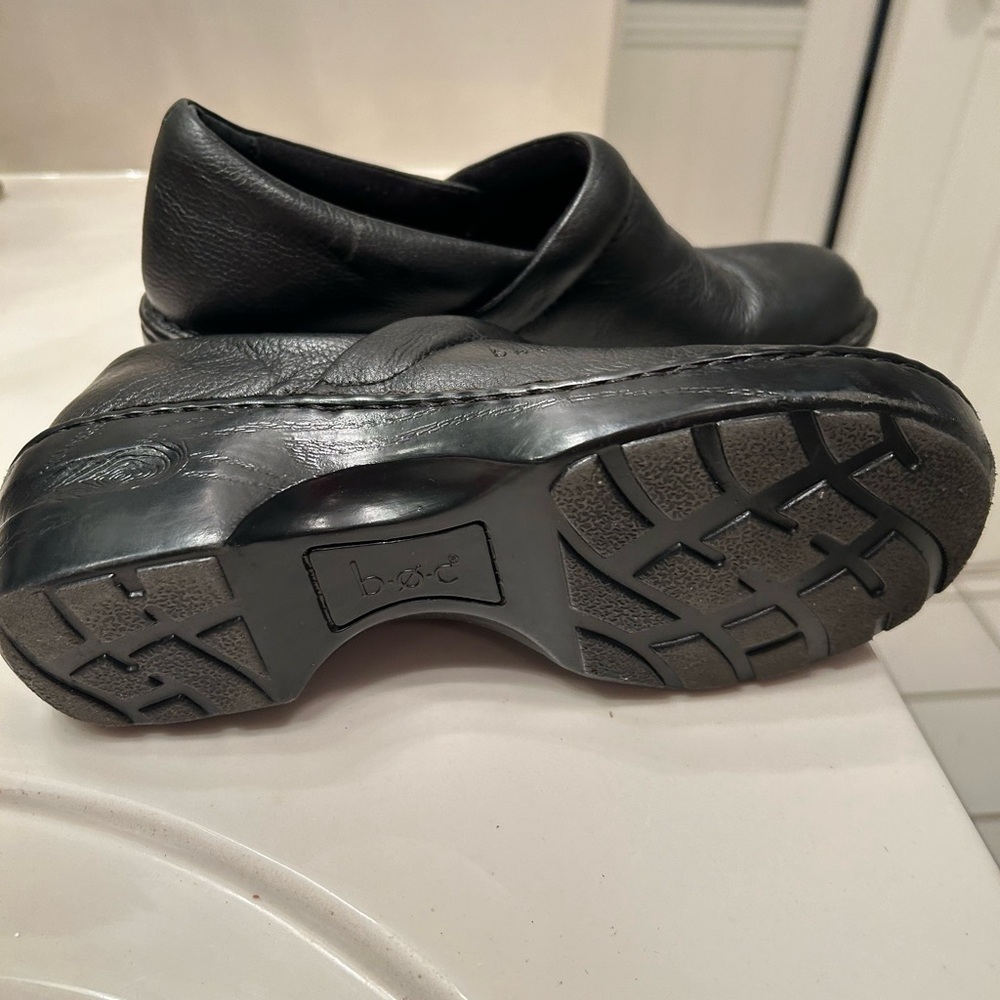 BOC Born Black Leather Clogs Women’s C16803 size 9. Like new - Picture 3 of 10